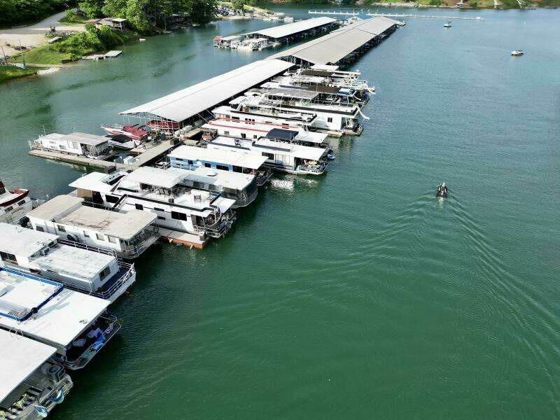 68ft Aqua Chalet Yacht For Sale