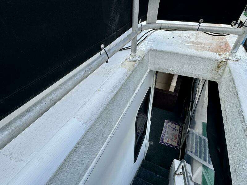 68ft Aqua Chalet Yacht For Sale