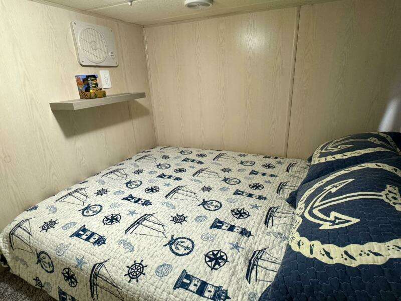 68ft Aqua Chalet Yacht For Sale