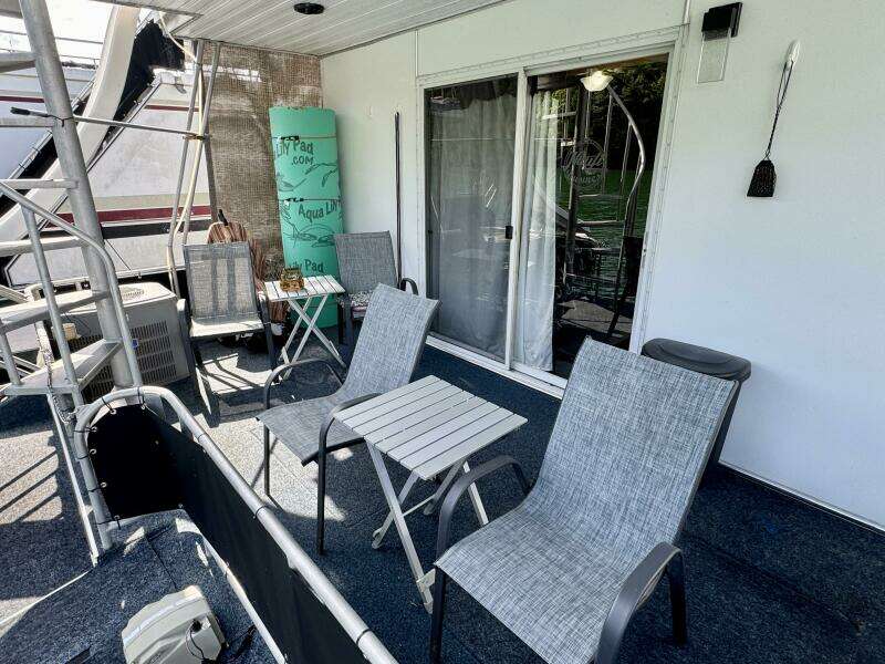 68ft Aqua Chalet Yacht For Sale