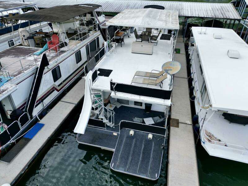 68ft Aqua Chalet Yacht For Sale