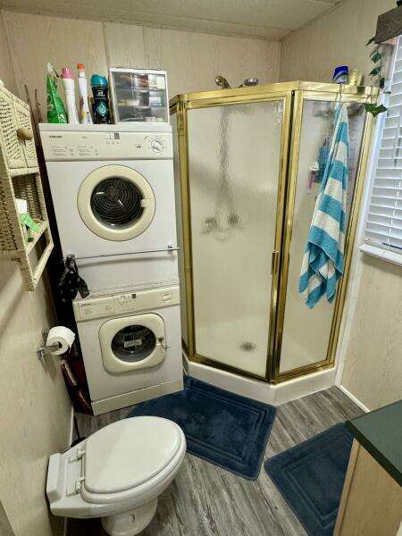 68ft Aqua Chalet Yacht For Sale