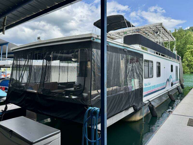 68ft Aqua Chalet Yacht For Sale