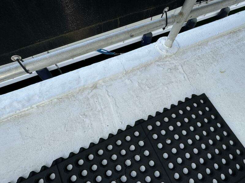 68ft Aqua Chalet Yacht For Sale