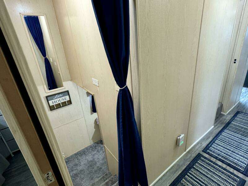 68ft Aqua Chalet Yacht For Sale