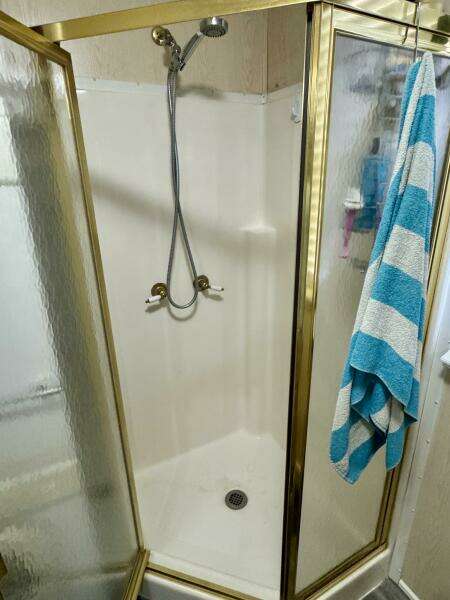 68ft Aqua Chalet Yacht For Sale