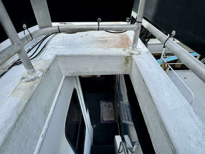 68ft Aqua Chalet Yacht For Sale