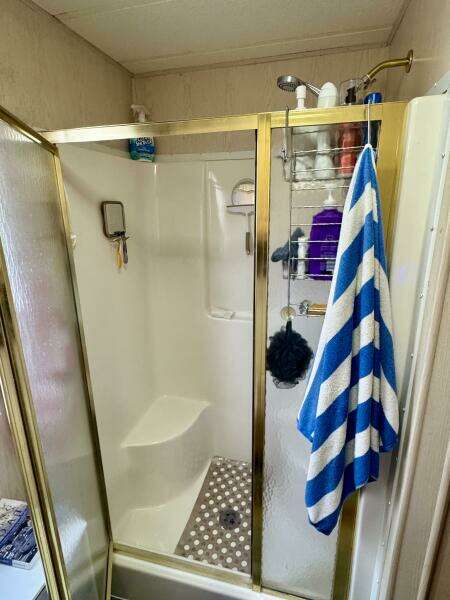 68ft Aqua Chalet Yacht For Sale