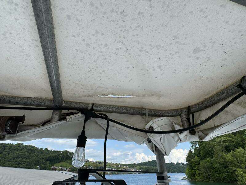 68ft Aqua Chalet Yacht For Sale