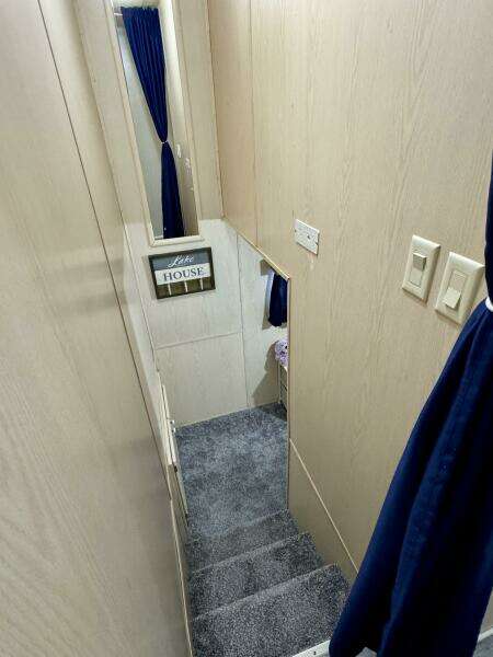 68ft Aqua Chalet Yacht For Sale