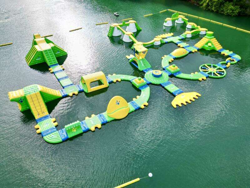 68ft Aqua Chalet Yacht For Sale