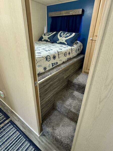 68ft Aqua Chalet Yacht For Sale