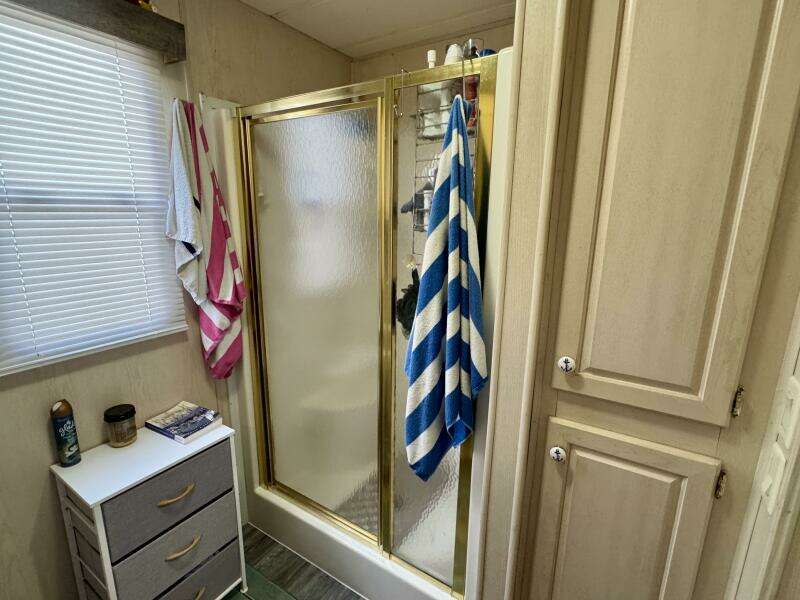 68ft Aqua Chalet Yacht For Sale