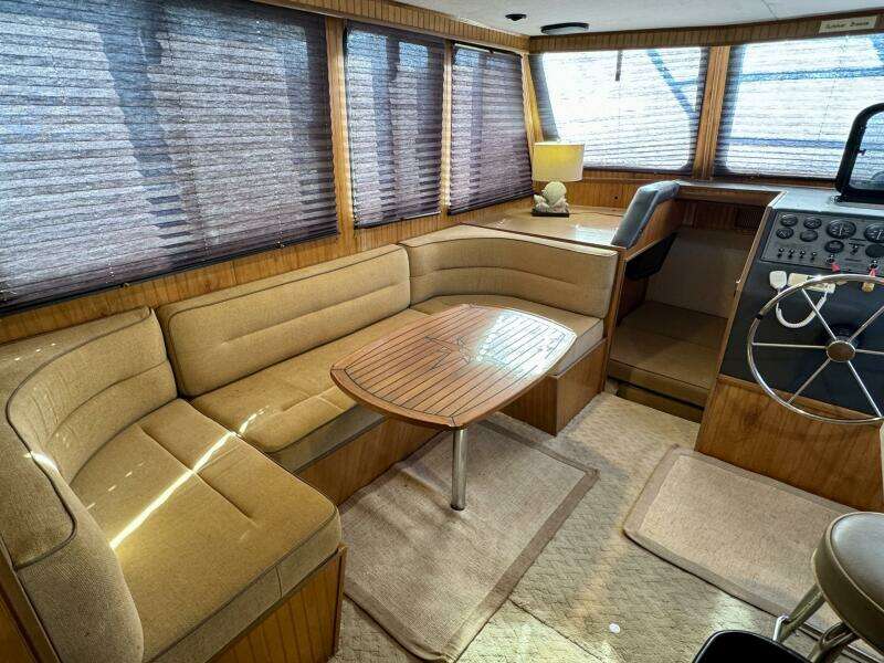 Summer Breeze 37ft Gibson Yacht For Sale Summer Breeze 37ft Gibson Yacht For Sale