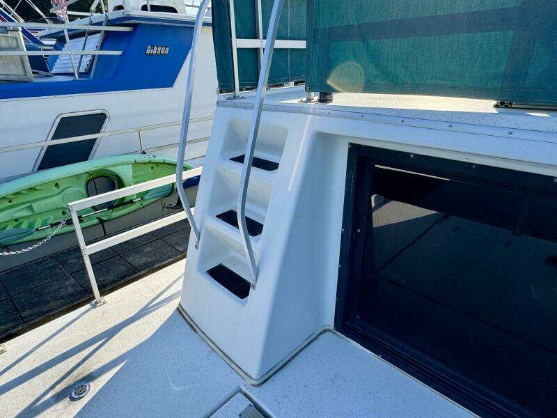 Summer Breeze 37ft Gibson Yacht For Sale Summer Breeze 37ft Gibson Yacht For Sale