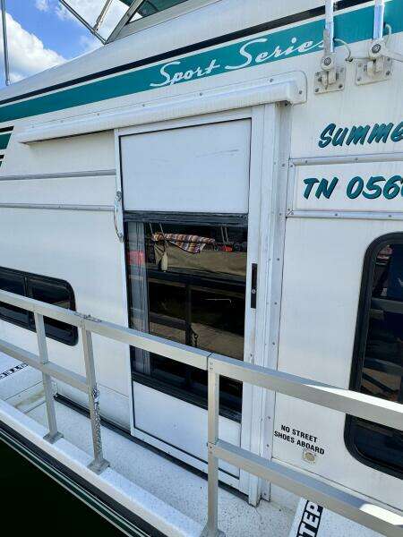 Summer Breeze 37ft Gibson Yacht For Sale Summer Breeze 37ft Gibson Yacht For Sale