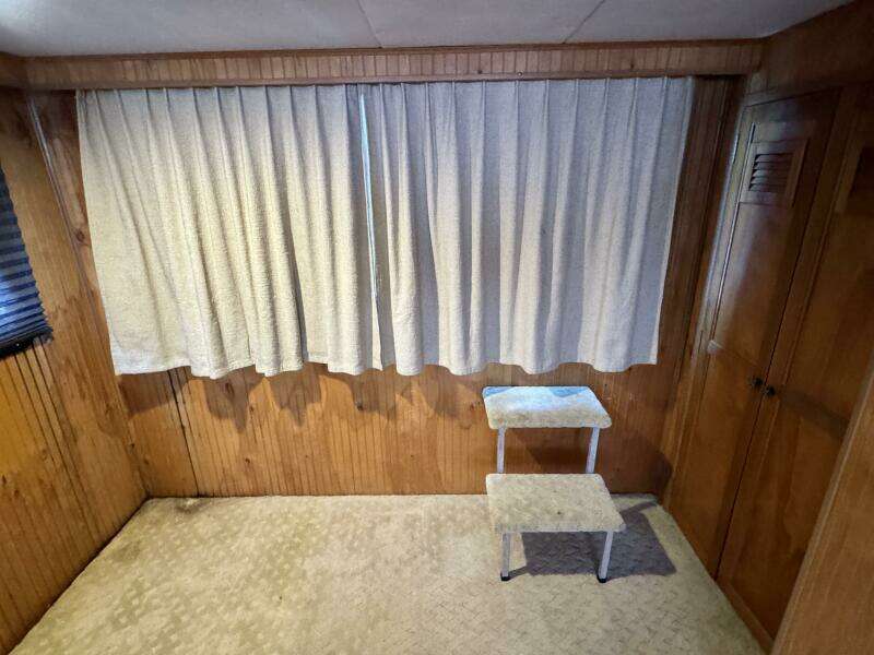 Summer Breeze 37ft Gibson Yacht For Sale Summer Breeze 37ft Gibson Yacht For Sale