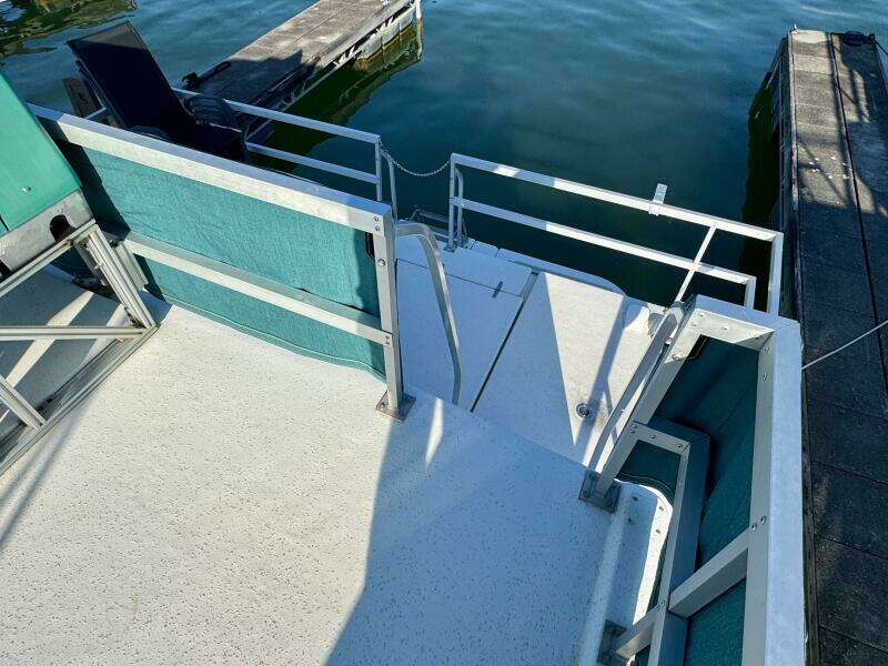 Summer Breeze 37ft Gibson Yacht For Sale Summer Breeze 37ft Gibson Yacht For Sale