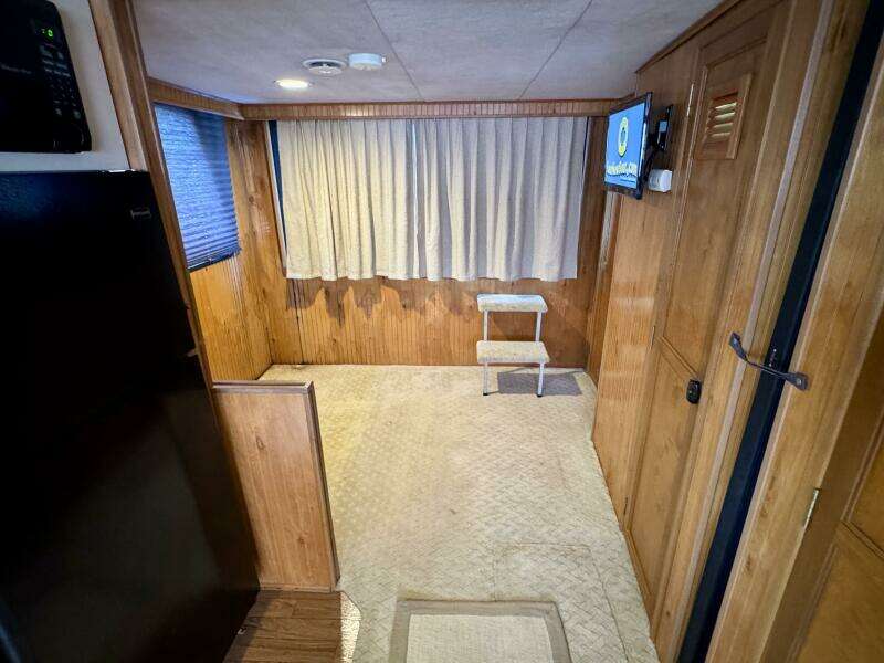 Summer Breeze 37ft Gibson Yacht For Sale Summer Breeze 37ft Gibson Yacht For Sale