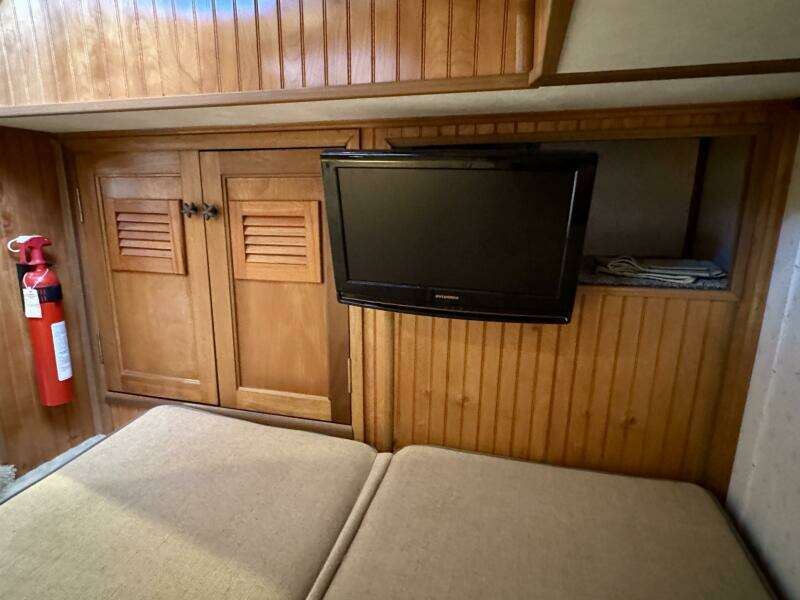 Summer Breeze 37ft Gibson Yacht For Sale Summer Breeze 37ft Gibson Yacht For Sale