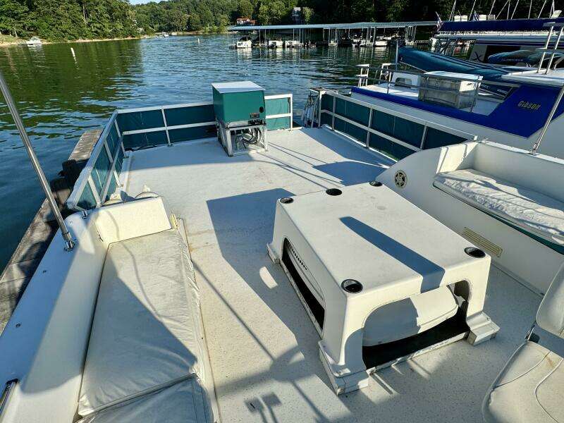 Summer Breeze 37ft Gibson Yacht For Sale Summer Breeze 37ft Gibson Yacht For Sale