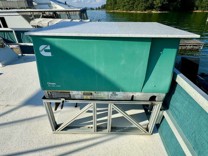 Summer Breeze 37ft Gibson Yacht For Sale Summer Breeze 37ft Gibson Yacht For Sale