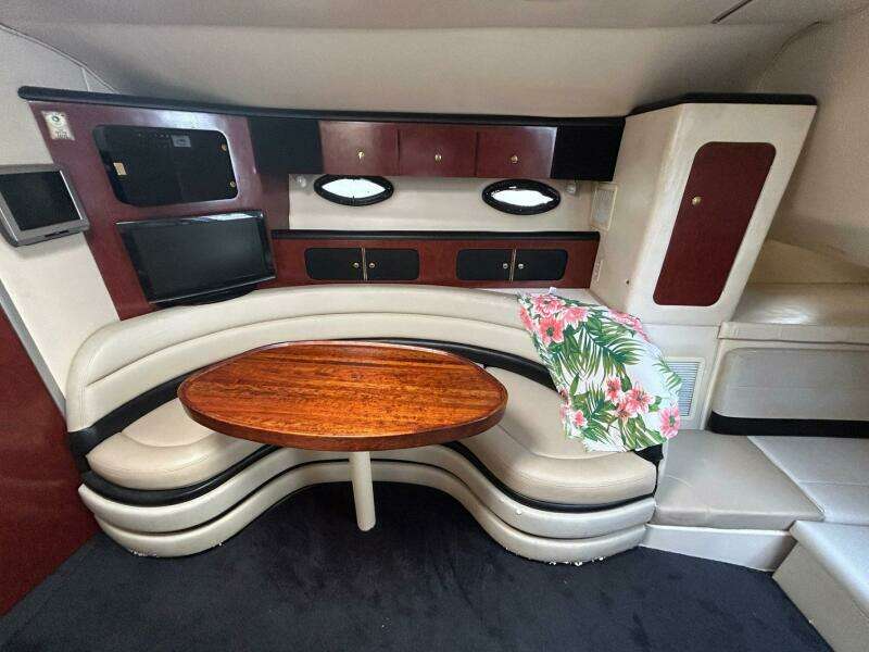 37ft Wellcraft Yacht For Sale 37ft Wellcraft Yacht For Sale