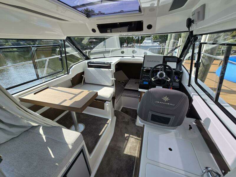 Shamrock 26ft Jeanneau Yacht For Sale