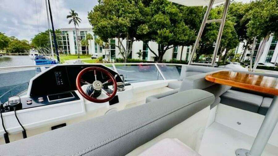 Cay Dreamer 48ft Greenline Yacht For Sale