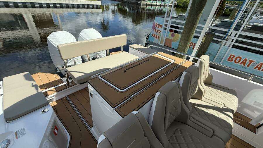 28ft Axopar Yacht For Sale