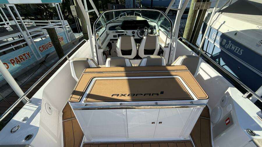 28ft Axopar Yacht For Sale