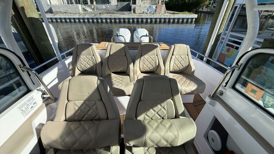 28ft Axopar Yacht For Sale