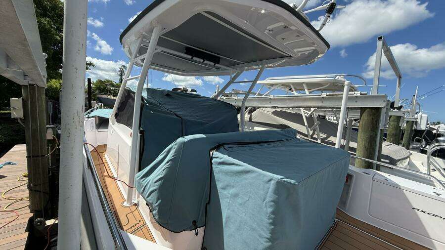28ft Axopar Yacht For Sale