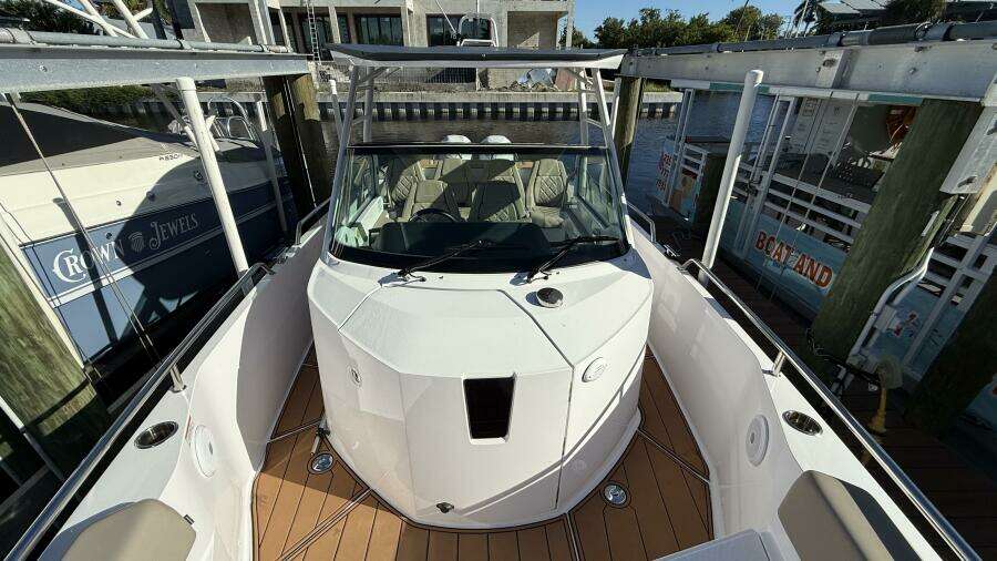 28ft Axopar Yacht For Sale
