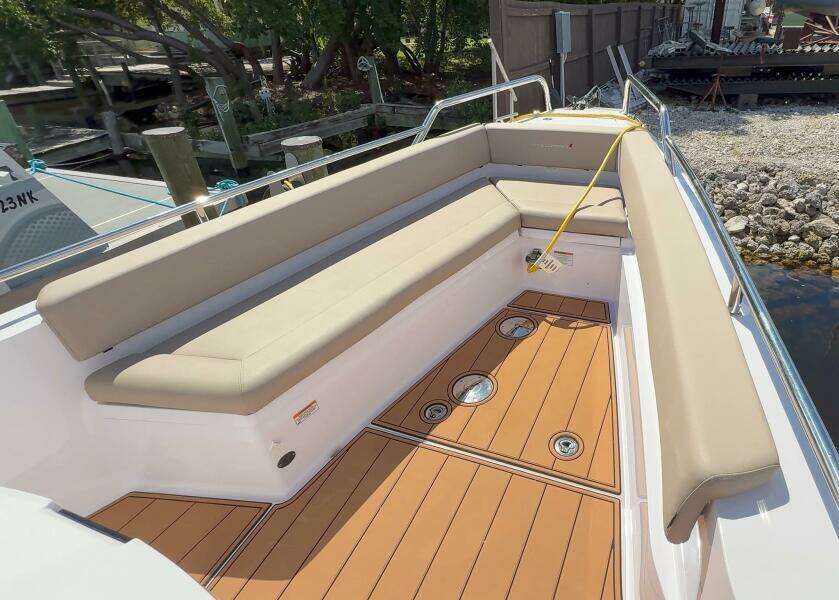 28ft Axopar Yacht For Sale