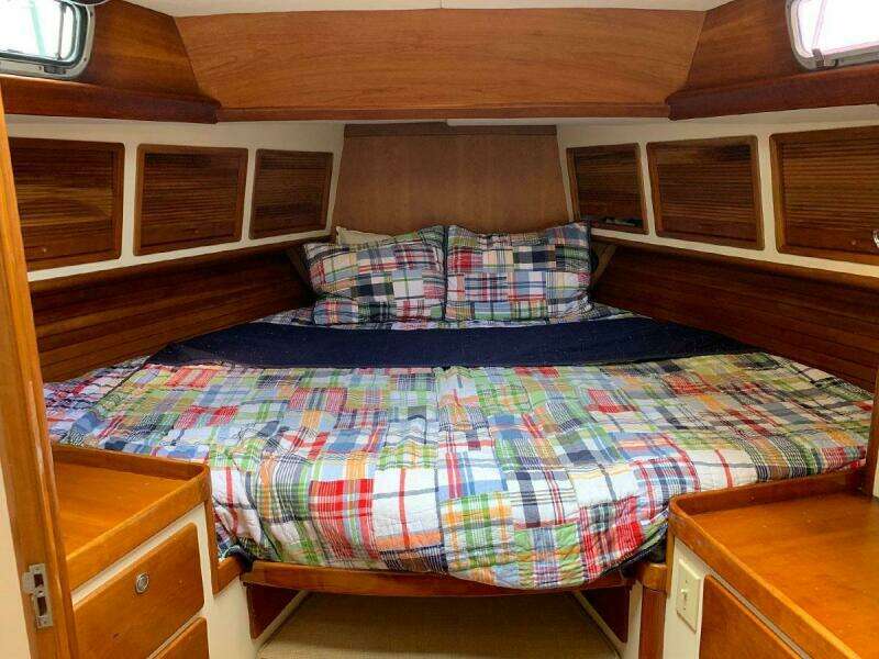 Tumblehome 51ft Little Harbor Yacht For Sale