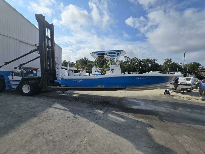 28ft Caymas Yacht For Sale