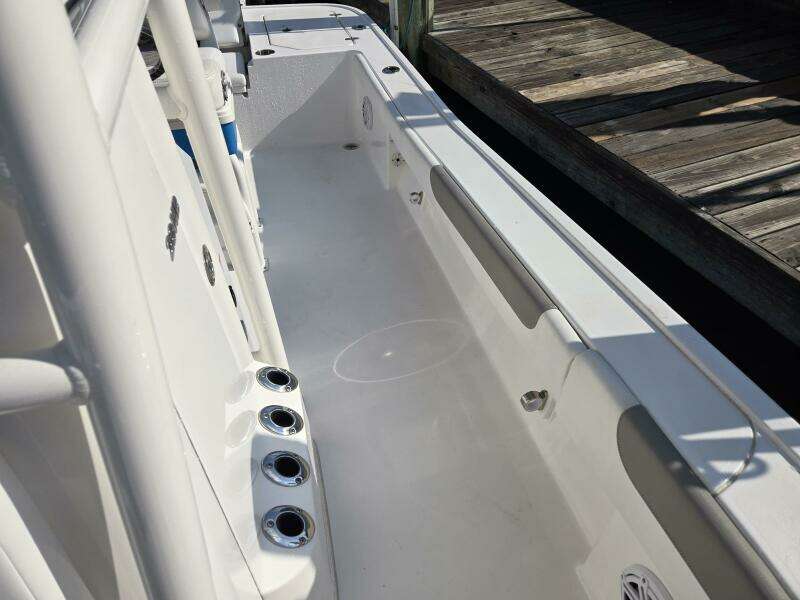 28ft Caymas Yacht For Sale
