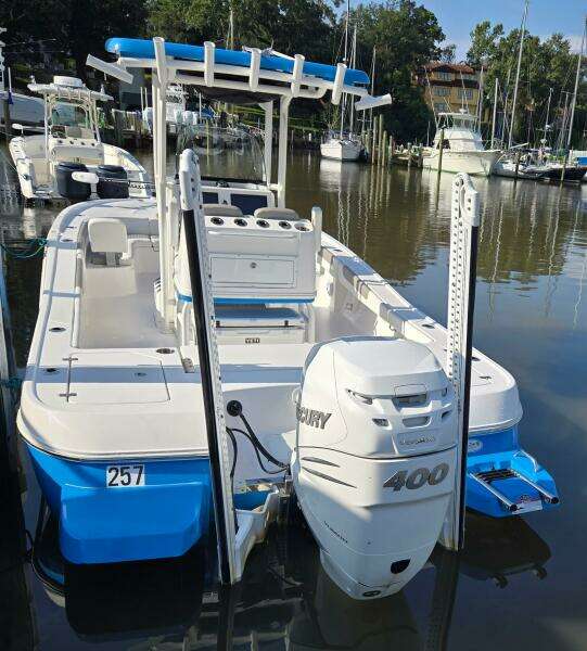 28ft Caymas Yacht For Sale