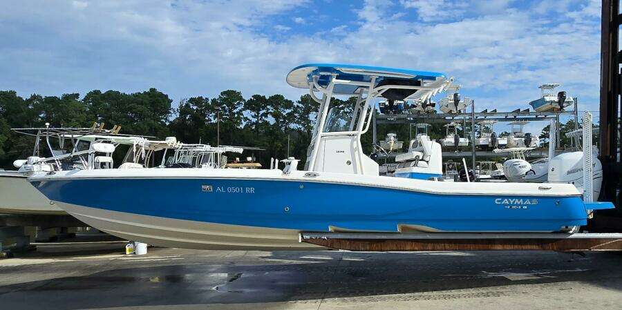 28ft Caymas Yacht For Sale