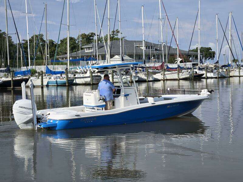 28ft Caymas Yacht For Sale