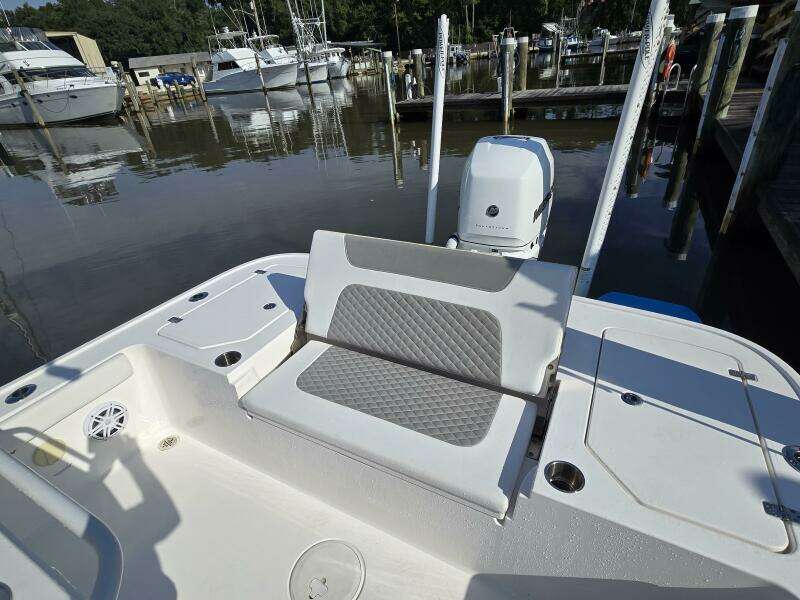 28ft Caymas Yacht For Sale