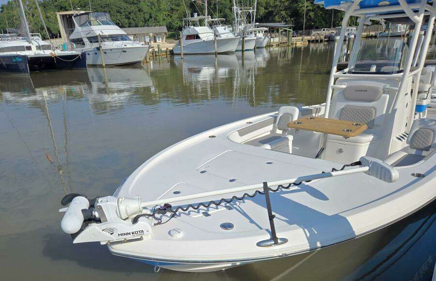 28ft Caymas Yacht For Sale