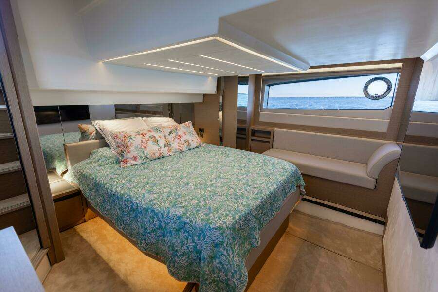 2024 Prestige 520 Fly- SS BELLE VIE- Master Stateroom 