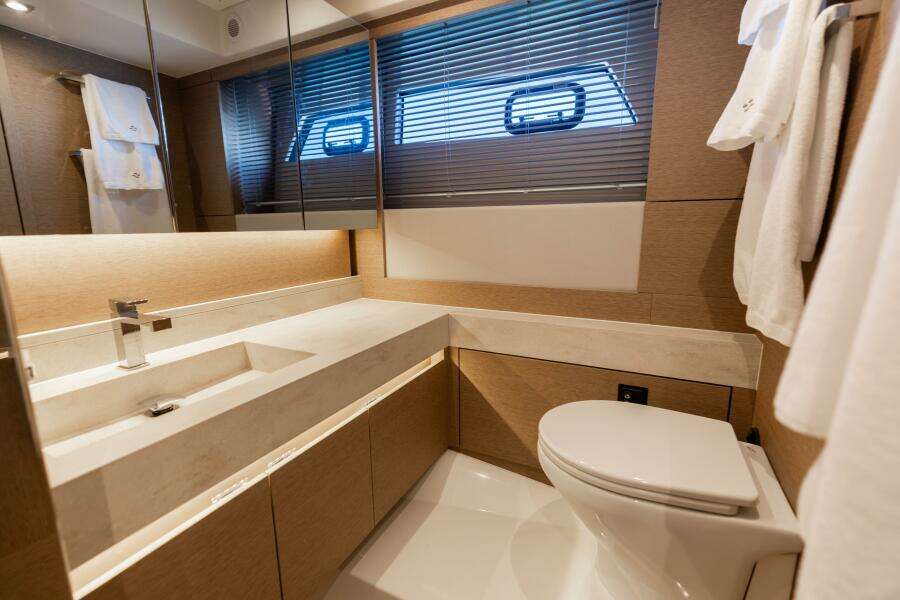 2024 Prestige 520 Fly- SS BELLE VIE- Master Head