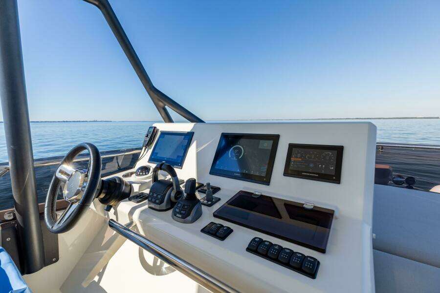 2024 Prestige 520 Fly- SS BELLE VIE- Flybridge