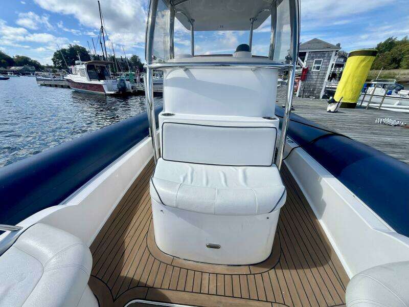 Charlie T  30ft Hunt Yachts Yacht For Sale