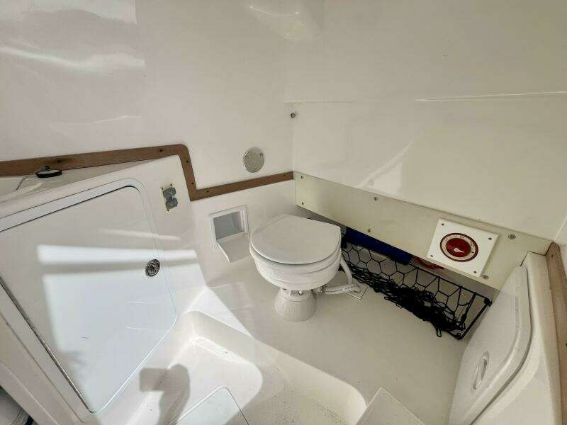 Charlie T  30ft Hunt Yachts Yacht For Sale