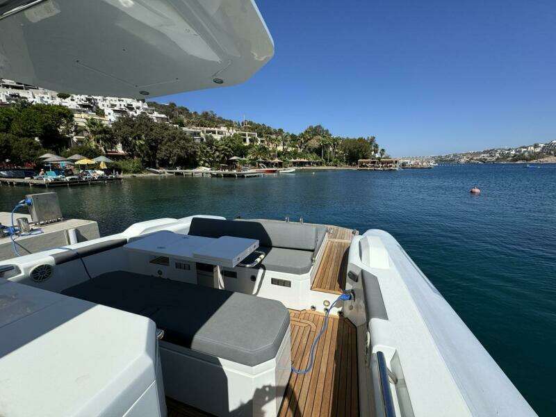 PIRELLI 42 42ft Pirelli Yacht For Sale