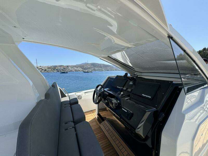 PIRELLI 42 42ft Pirelli Yacht For Sale